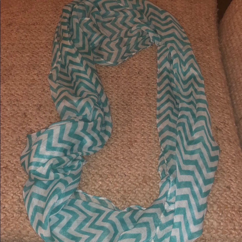 Chevron scarf